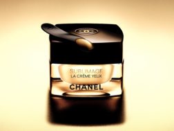 SUBLIMAGE LA CRÈME YEUX di CHANEL si rinnova